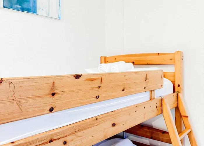 200 Qm Loft Am Fluss Fuer Freunde Und Familien ! דירה ברלין