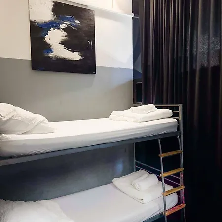 Lägenhet 200 Qm Loft Am Fluss Fuer Freunde Und Familien ! *