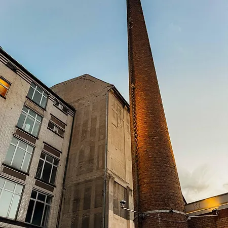 200 Qm Loft Am Fluss Fuer Freunde Und Familien ! *