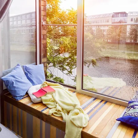 Appartamento 200 Qm Loft Am Fluss Fuer Freunde Und Familien ! *