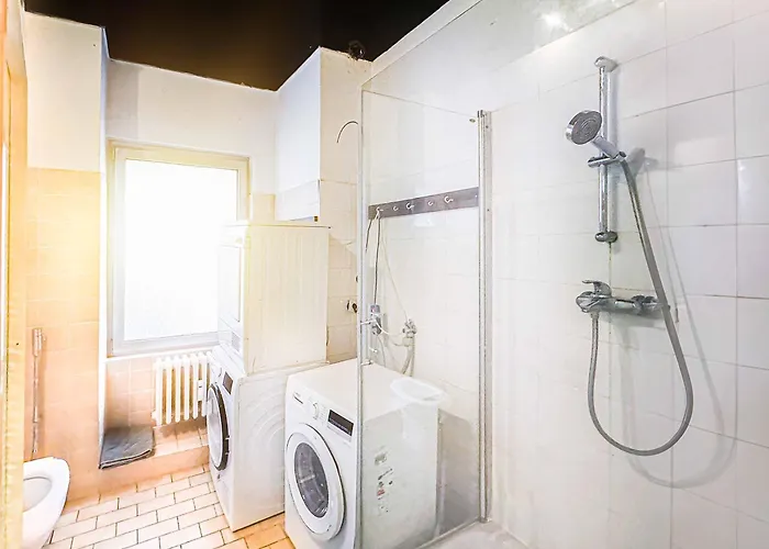 شقة 200 Qm Loft Am Fluss Fuer Freunde Und Familien !