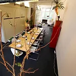 Appartement 200 Qm Loft Am Fluss Fuer Freunde Und Familien ! *