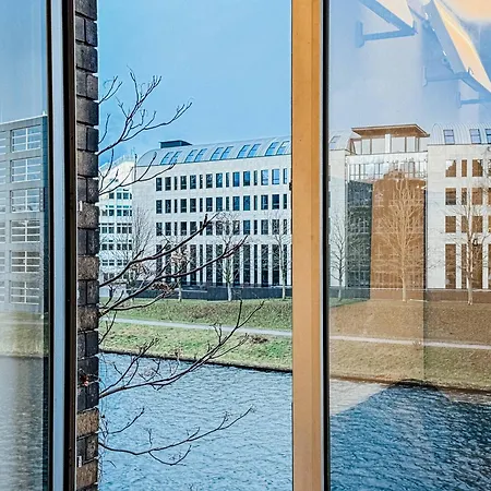 200 Qm Loft Am Fluss Fuer Freunde Und Familien ! Appartement *