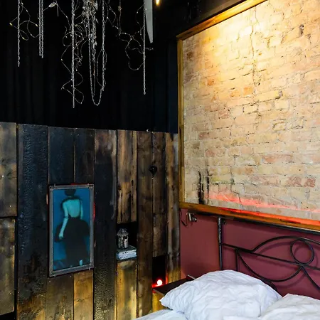 Apartamento 200 Qm Loft Am Fluss Für Freunde Und Familien !