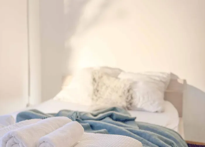 200 Qm Loft Am Fluss Fuer Freunde Und Familien ! Lägenhet Berlin